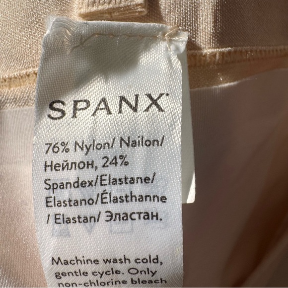 SPANX High-Waisted Brief Shapewear Size 2x - Picture 8 of 10